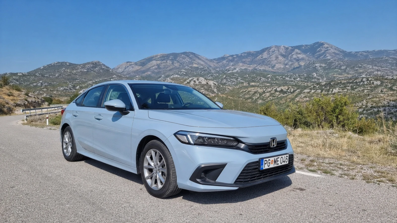 Penawaran sewa mobil mingguan Podgorica Honda Civic 7 hari