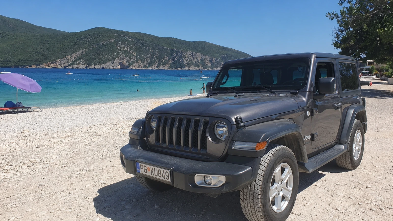 Sewa SUV jangka panjang Podgorica tarif bulanan Jeep Wrangler